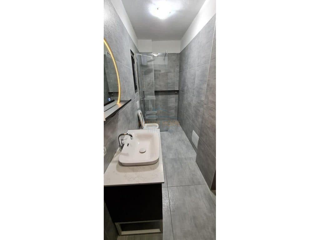 Qera, Apartament 3+1+2, Qendër, Tiranë. 3