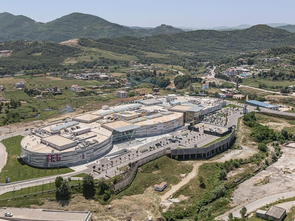 Shitet, Apartament 2+1+Depo+Garazh, TEG, Tiranë.