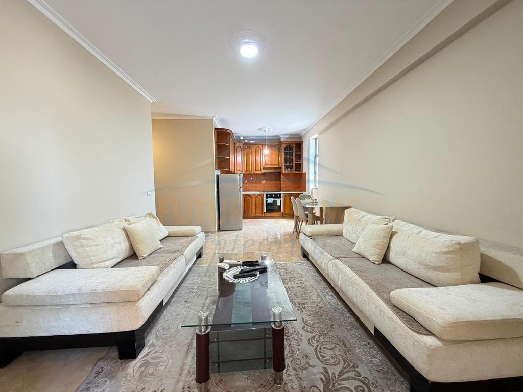 Qera, Apartament 1+1, Xhamlliku, Tiranë. 3