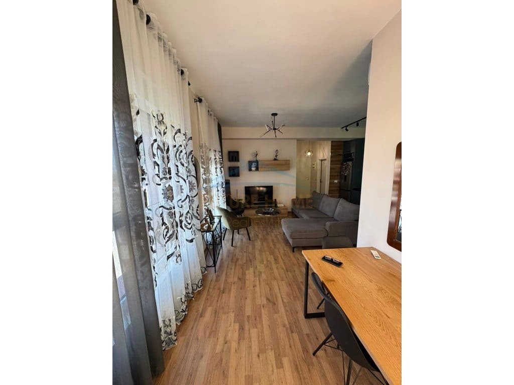 Shitet, Apartament 3+1+2, Kompleksi Mangalem, Ali Demi, Tiranë 2