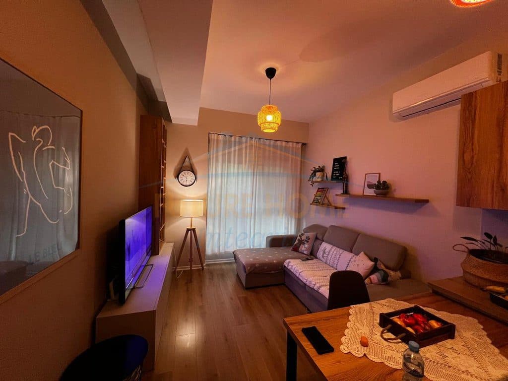 Shitet, Apartament 1+1, Kompleksi Kaimi, Tiranë.