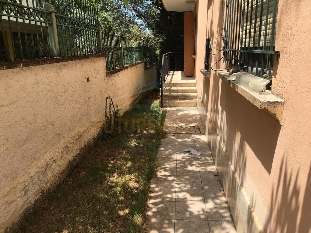 Qera, Vilë 3-Katëshe, Kodra e Priftit, Tiranë. 4