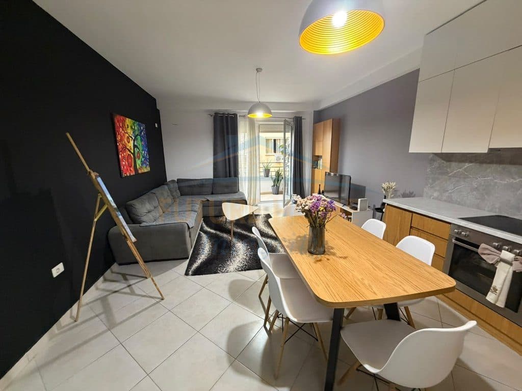 Qera, Apartament 2+1, Kodra e Diellit, Tiranë.
