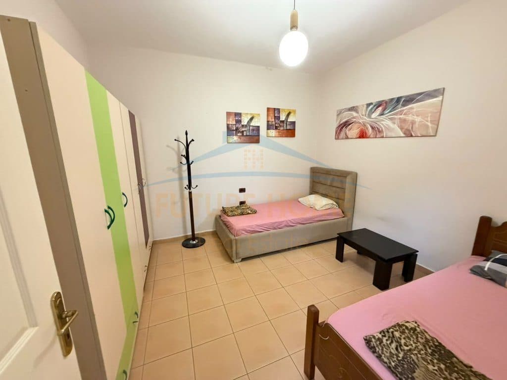 Shitet, Apartament 2+1, Yzberisht, Tiranë 4