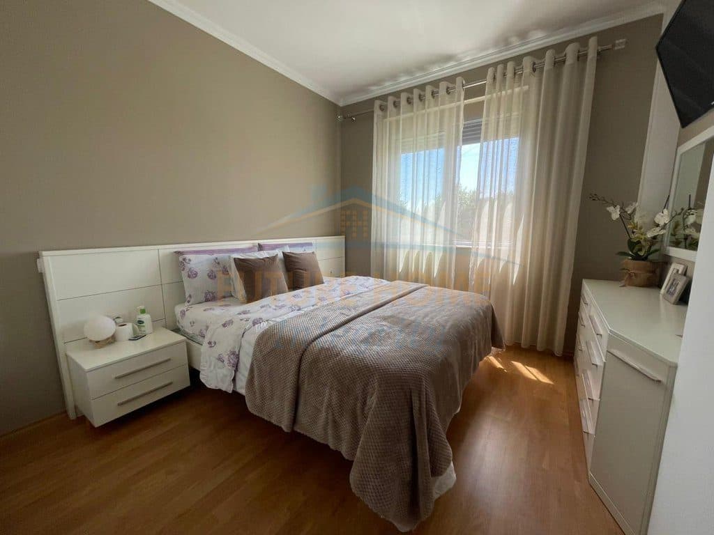 Shitet, Apartament 3+1+2, Fresk, Tiranë. 179,000 € 4