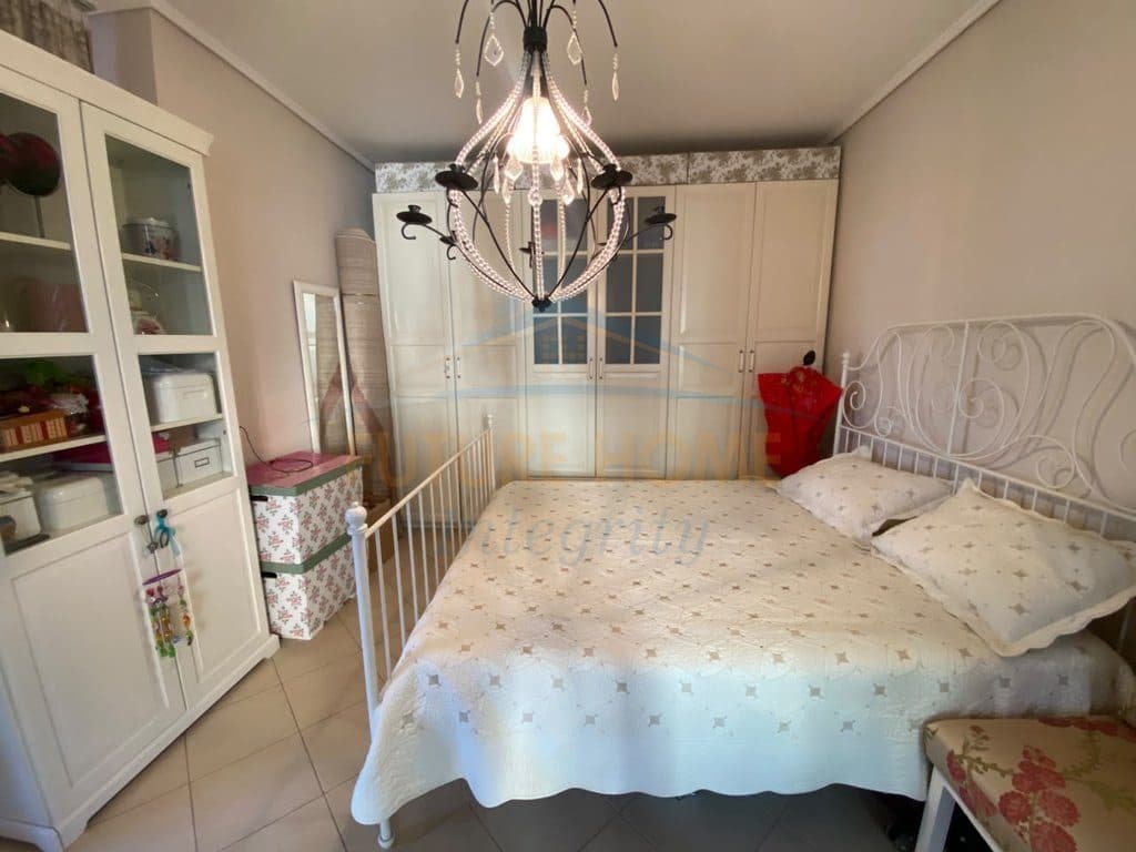 Shitet, Apartament 1+1, Kopshti Zoologjik, Tiranë. 4