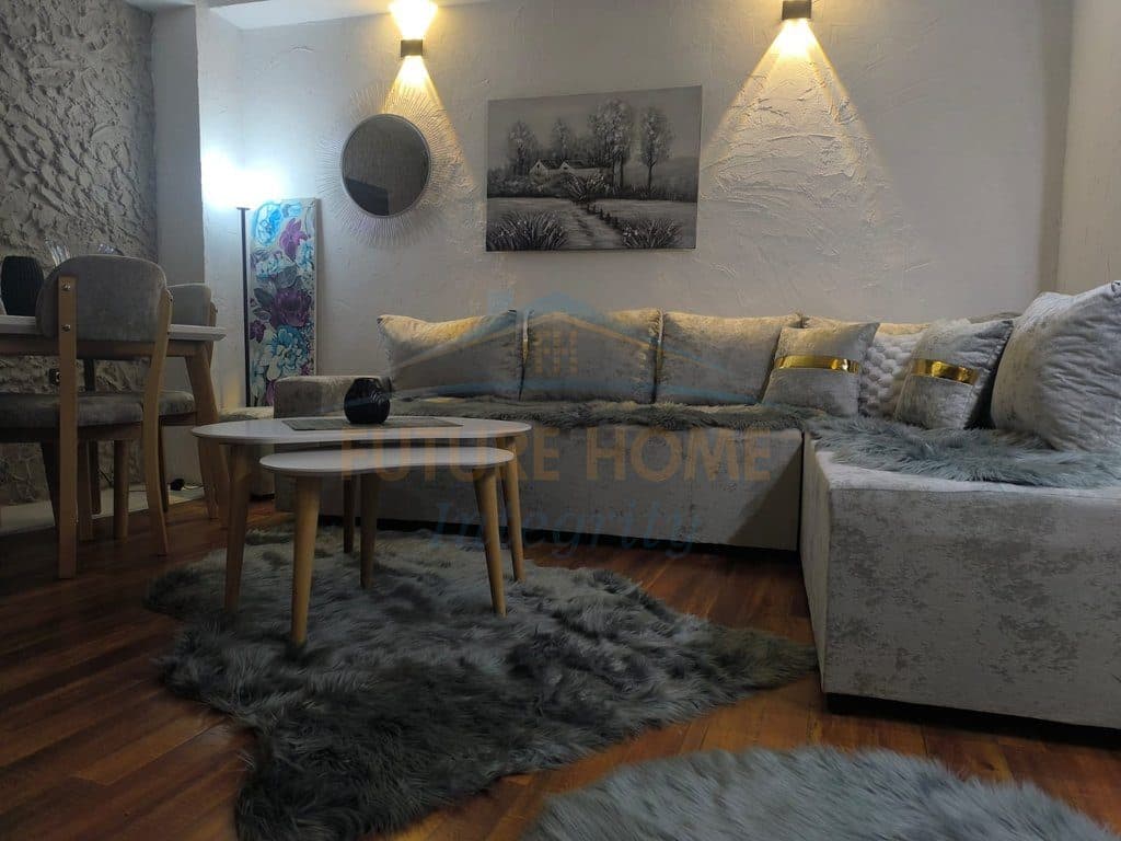 Qera, Apartament 2+1, Kalaja e Tiranës, Tiranë. 2