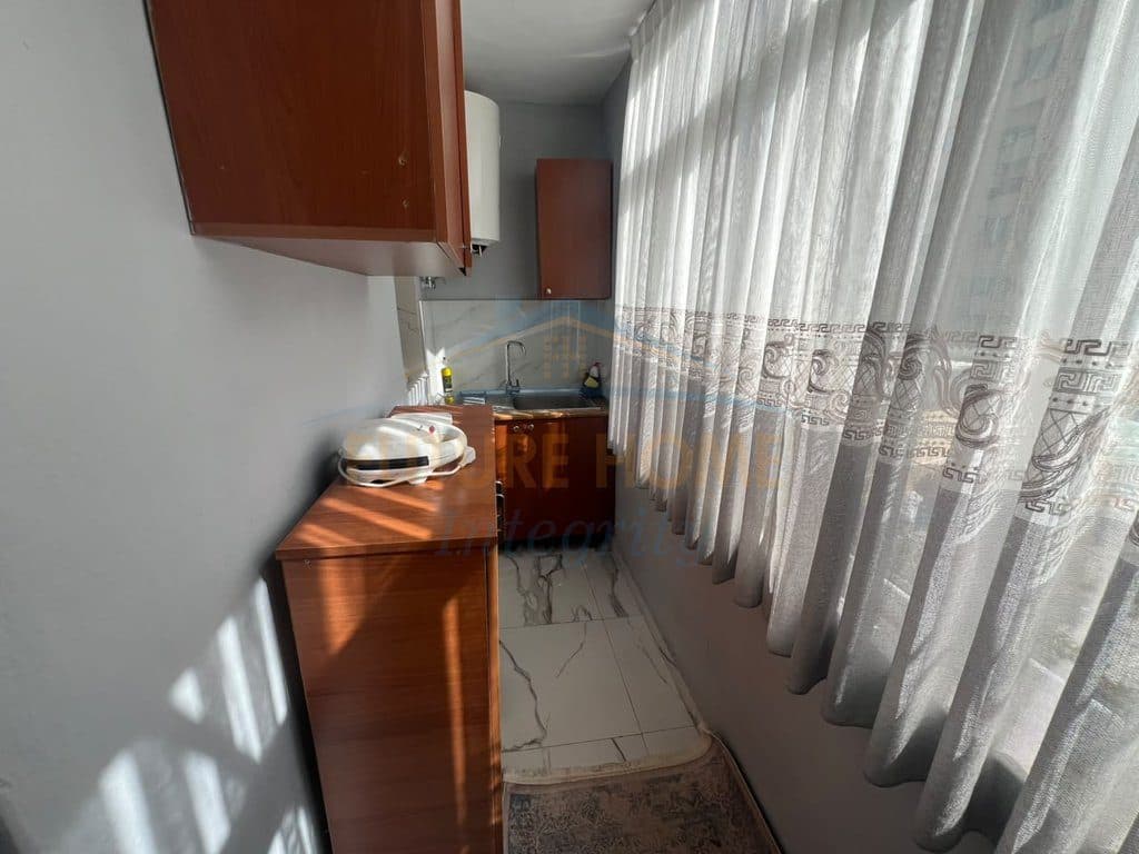 Qera, Apartament 1+1, Shkolla e Baletit, Tiranë. 4
