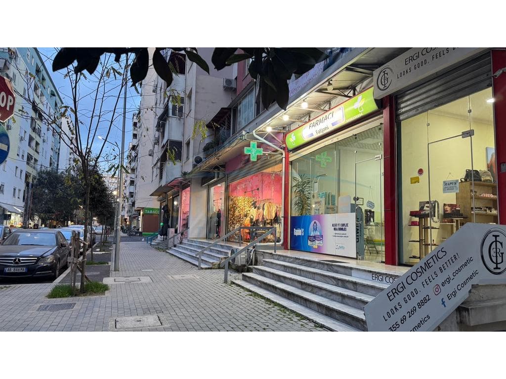 Shitet, Ambient Biznesi, Yzberisht, Tiranë.