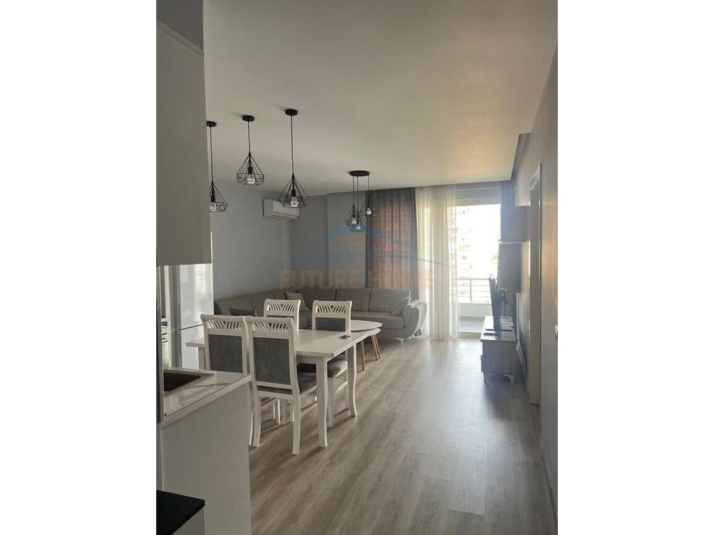 Shitet, Apartament 1+1, Ish-Fusha e Aviacionit, Tiranë