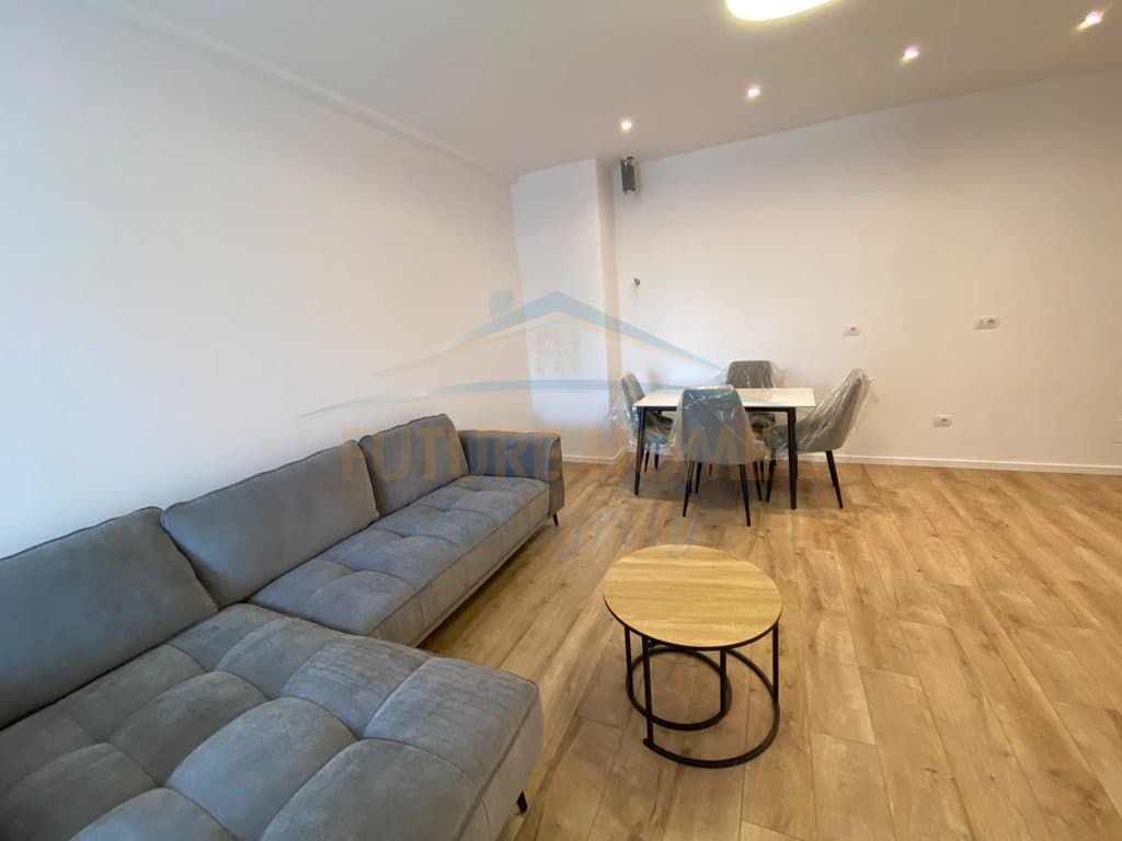 Qera, Apartament 2+1+Verandë, Rruga Jordan Misja, Tiranë.