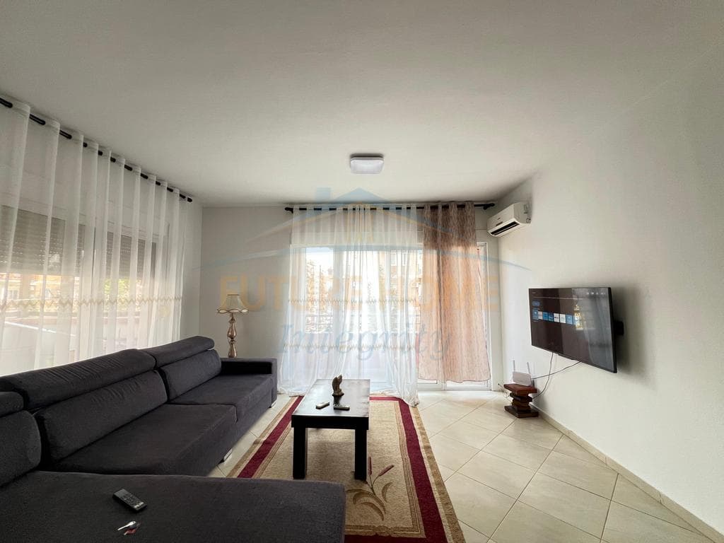 Qera, Apartament 2+1+2+Verandë, Don Bosko, Tiranë. 2