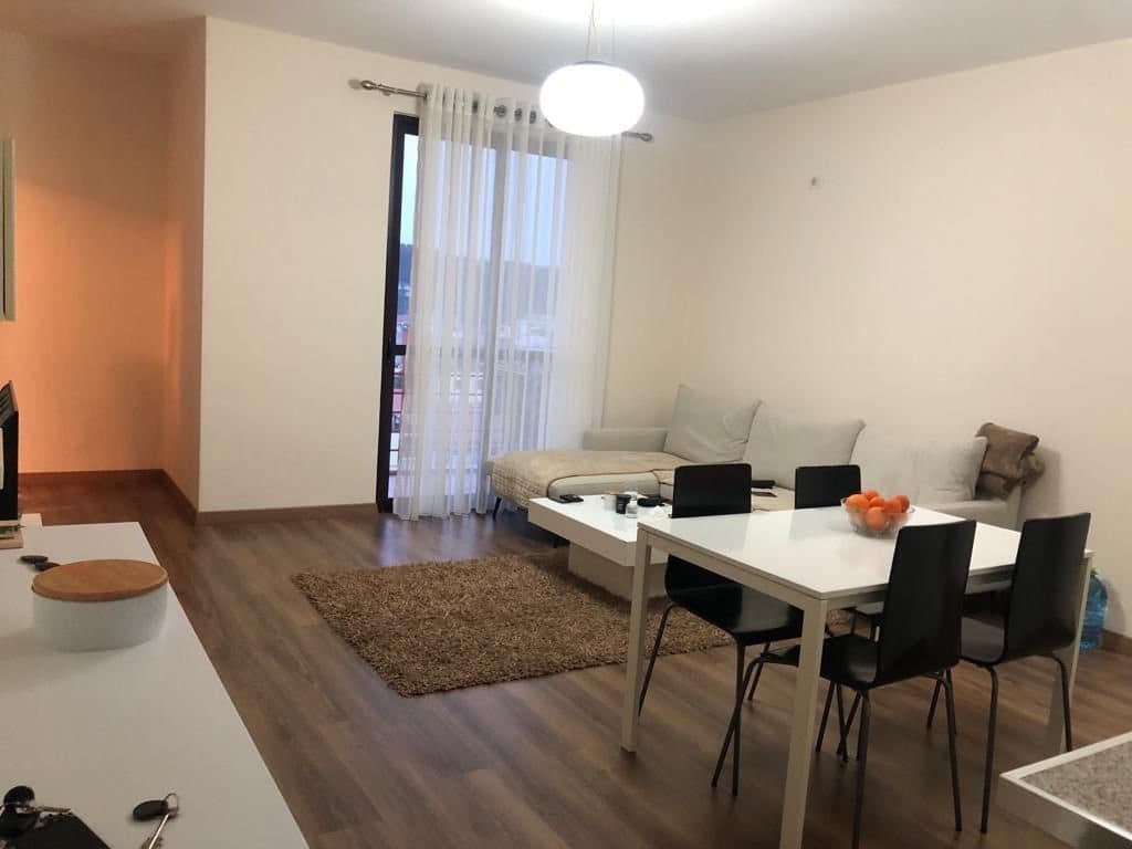 Qera, Apartament 2+1, Rruga Gramoz Pashko, Tirane. 500 € 50,000 Lekë