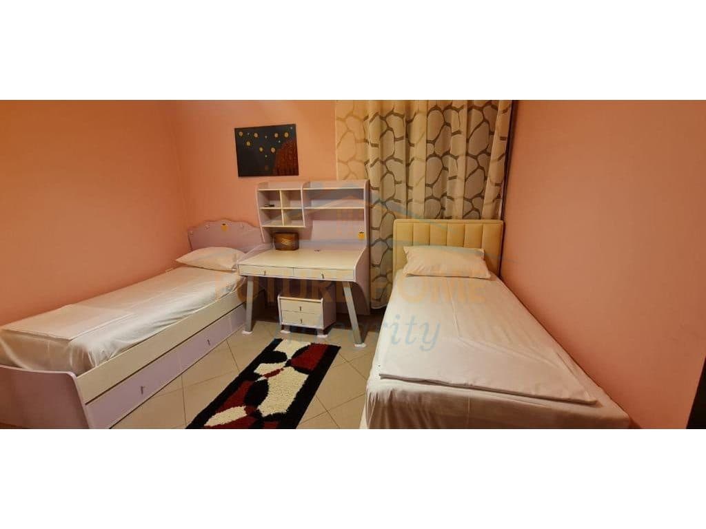 Qera, Apartament 3+1+2, Qendër, Tiranë. 4
