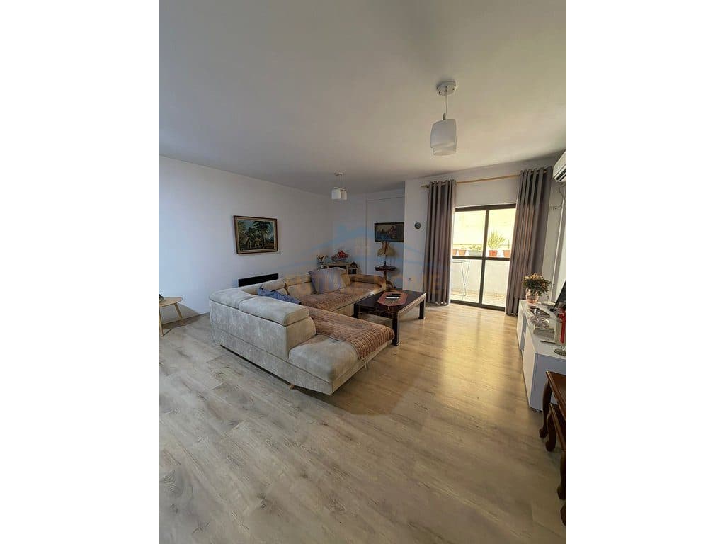 SHITET APARTAMENT 2+1+2 – KOMUNA E PARISIT, TIRANË 2