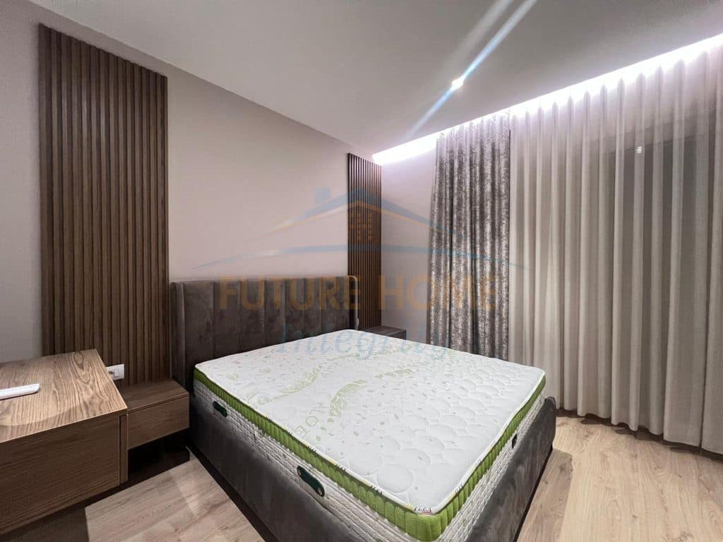 Qera, Apartament 3+1+2+2 Poste parkimi, Shkolla e Kuqe, Tiranë. 4