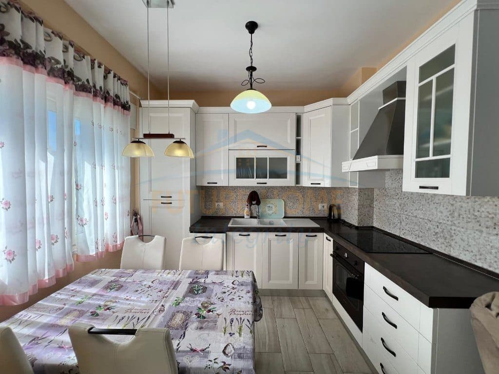 Shitet, Apartament 2+1+2, Perla Resort, Gjiri i Lalëzit. 3