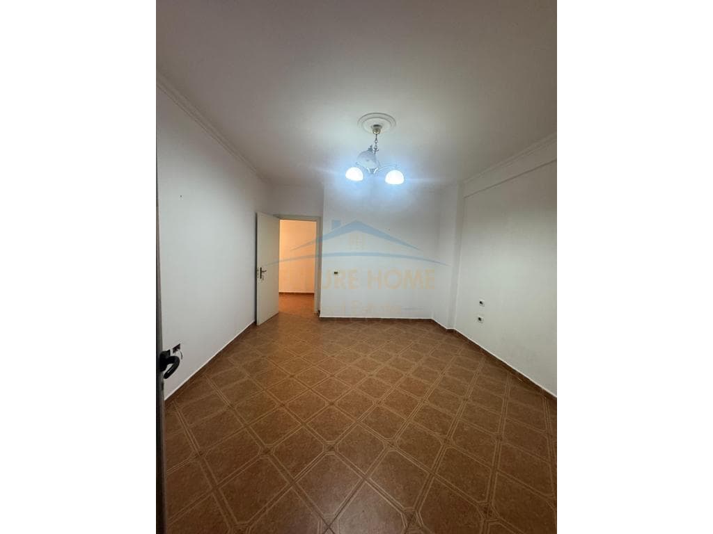 Shitet Apartament 2+1, Misto Mame 2