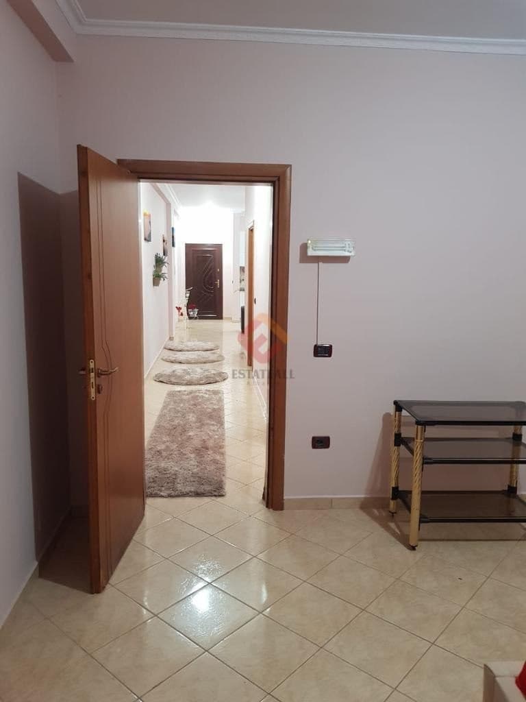 Apartament, R1051, 70 m², kati 2 4