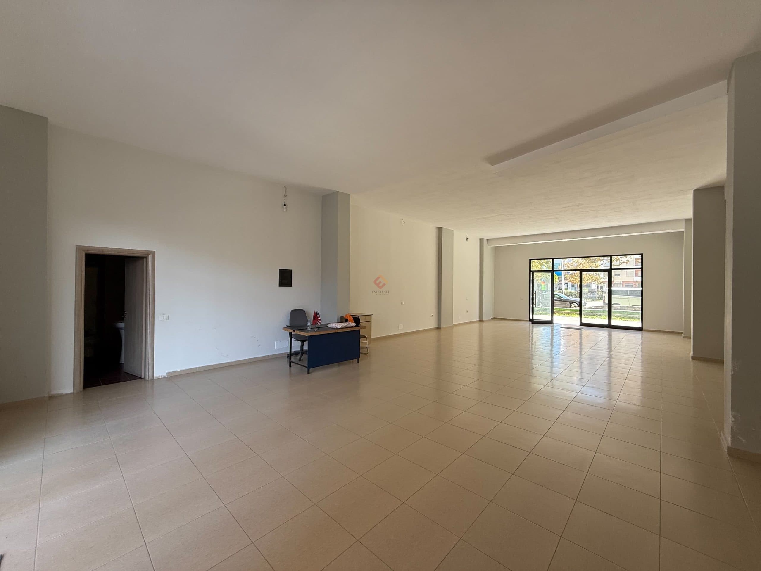 Tregtare, S1751, 130 m², 1 kat 3