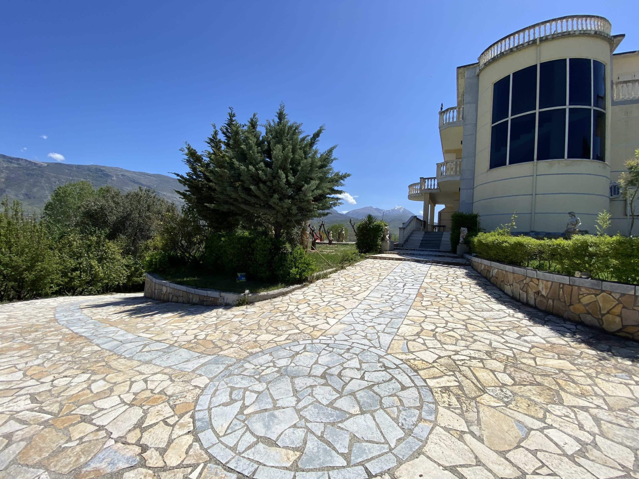 Villa, R1284, 500 m², 3 kat 2