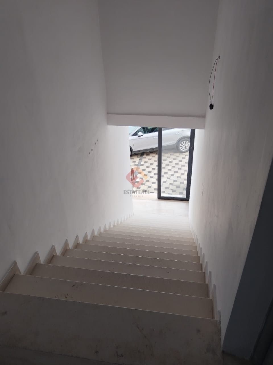 Tregtare, S1599, 120 m², kati 2 4