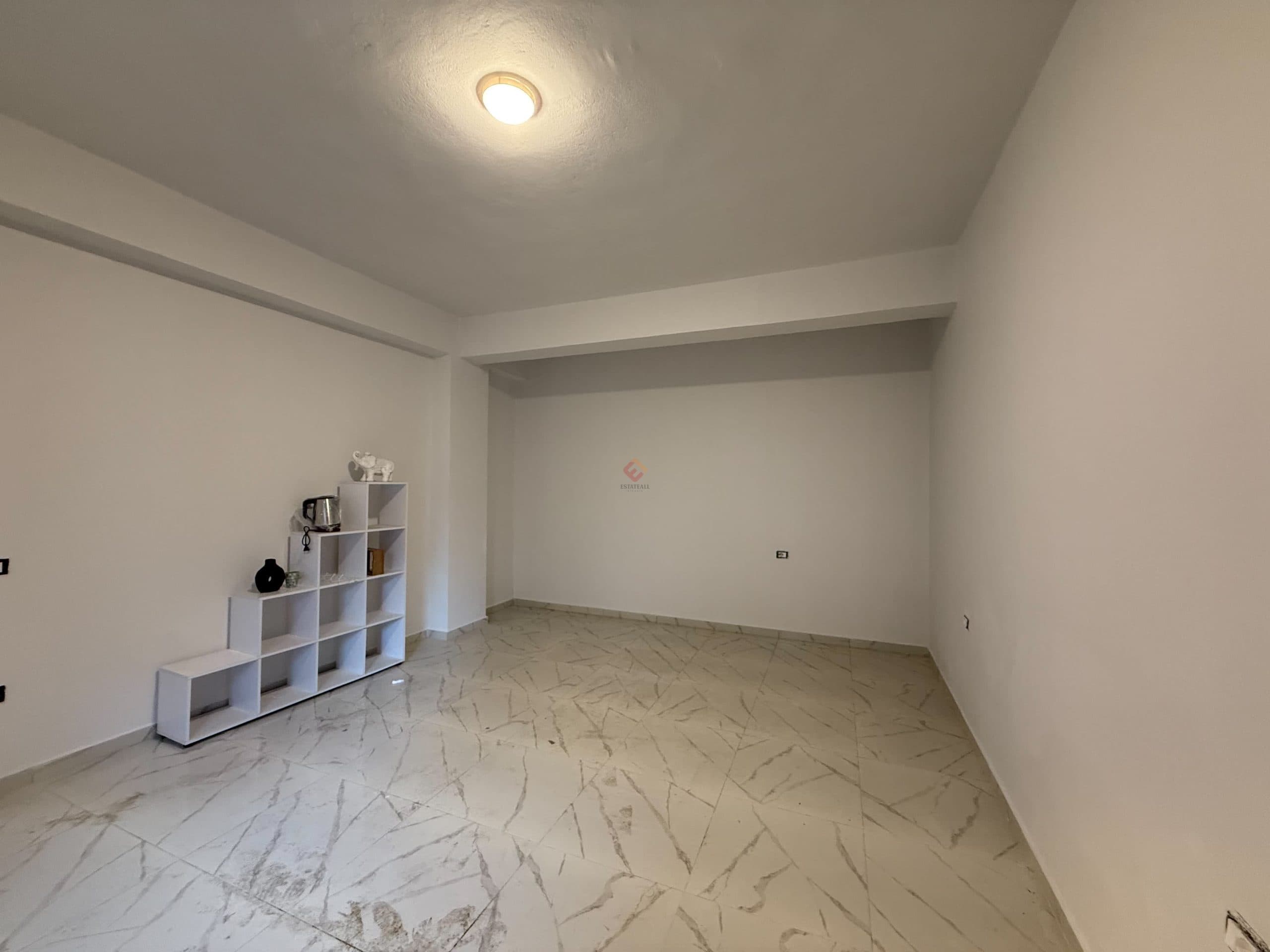 Kommersiale, R1410, 48 m² 3