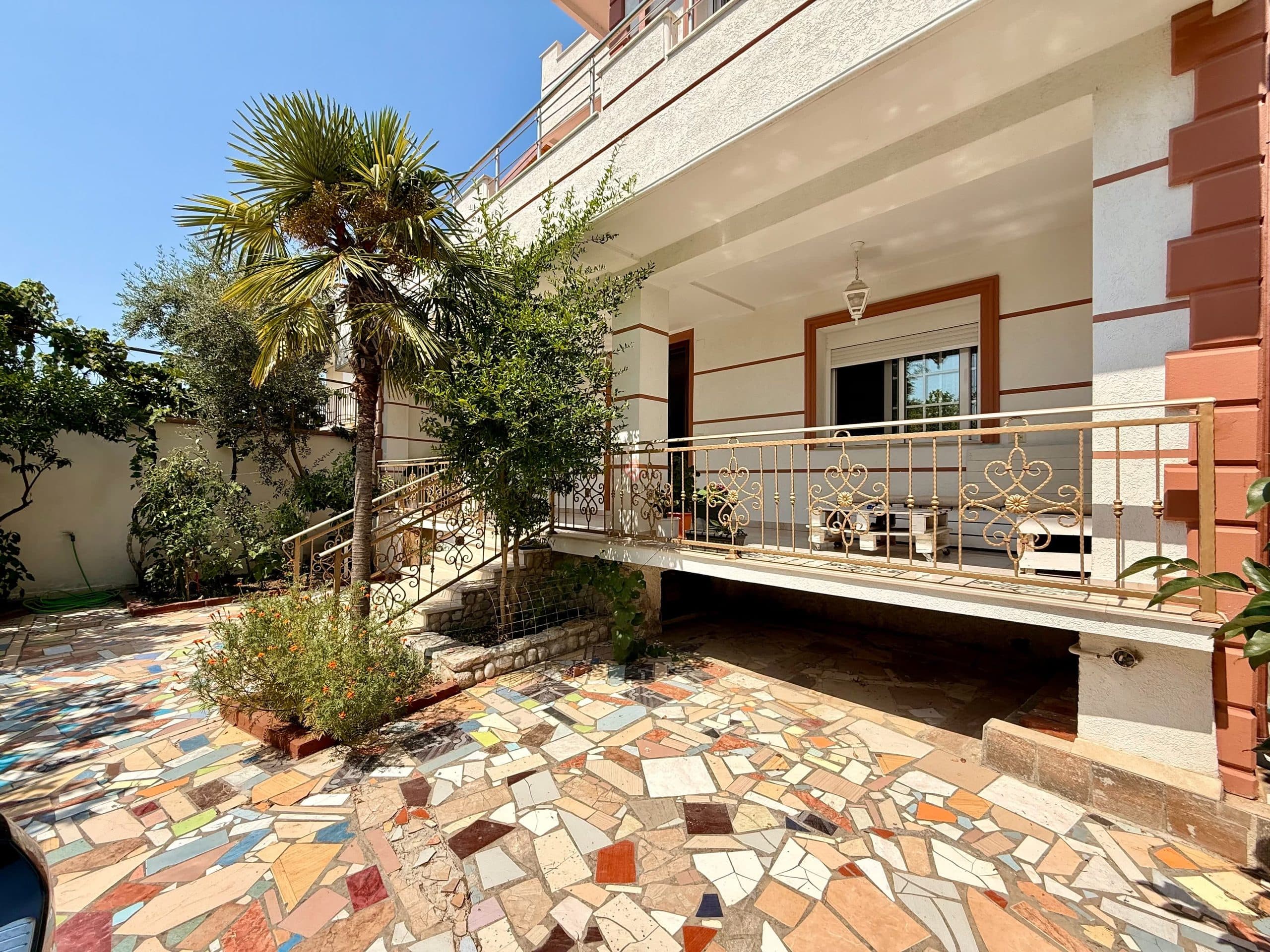 Villa, S1842, 307 m², 3 kat 3