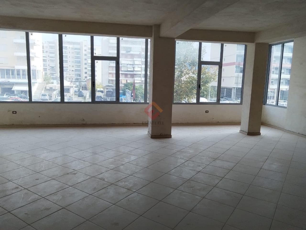 Tregtare, S1599, 120 m², kati 2