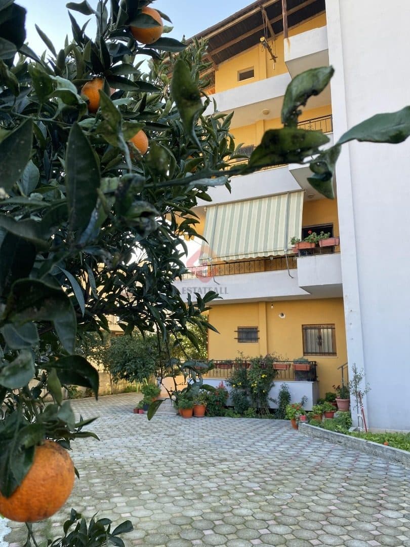 Vila, S1069, 992 m² 4