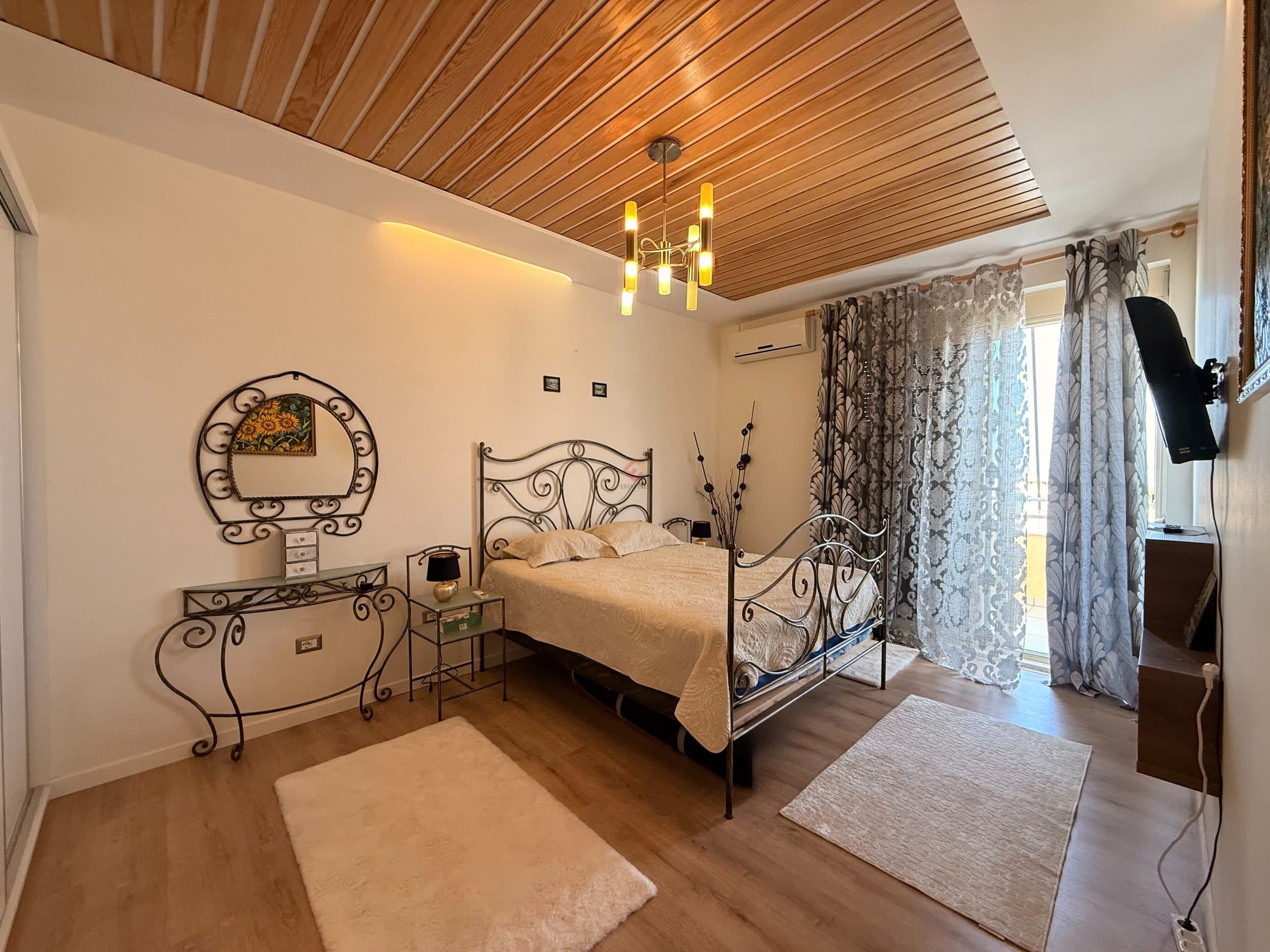 Apartament, R1458, 160 m², kati 5