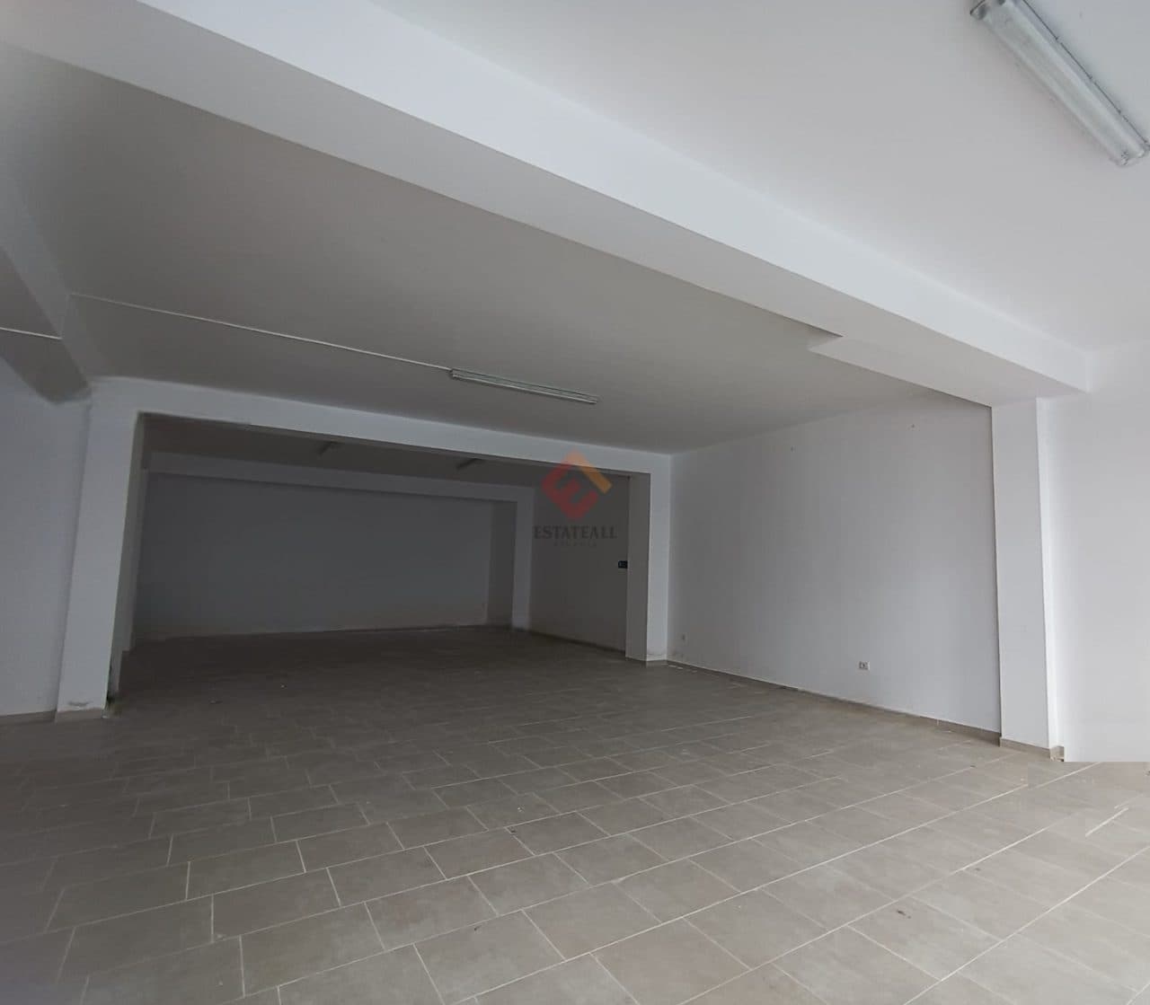 Tregtare, S1606, 245 m². 4