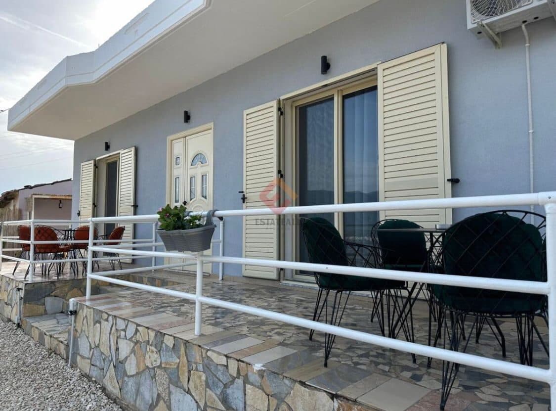 Villa, R1302, 150 m², 1 kat 2