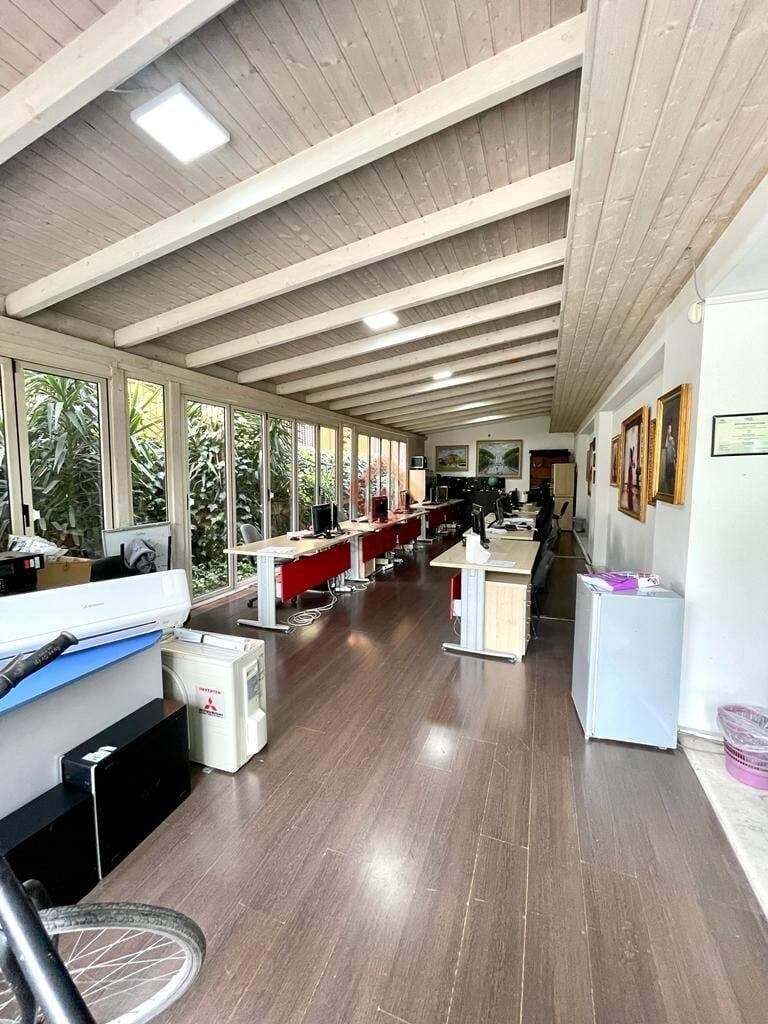 Tregtare, S1504, 216.5 m², kati 3 2