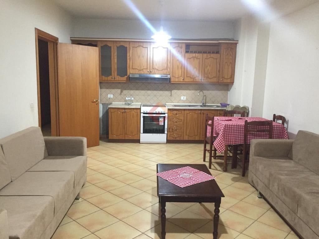 Apartament, R1052, 70 m², kati 3