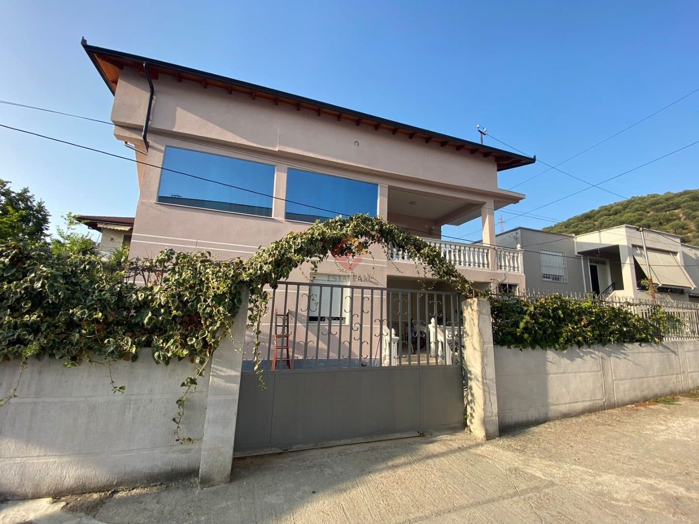 Vila, S1267, 300 m²