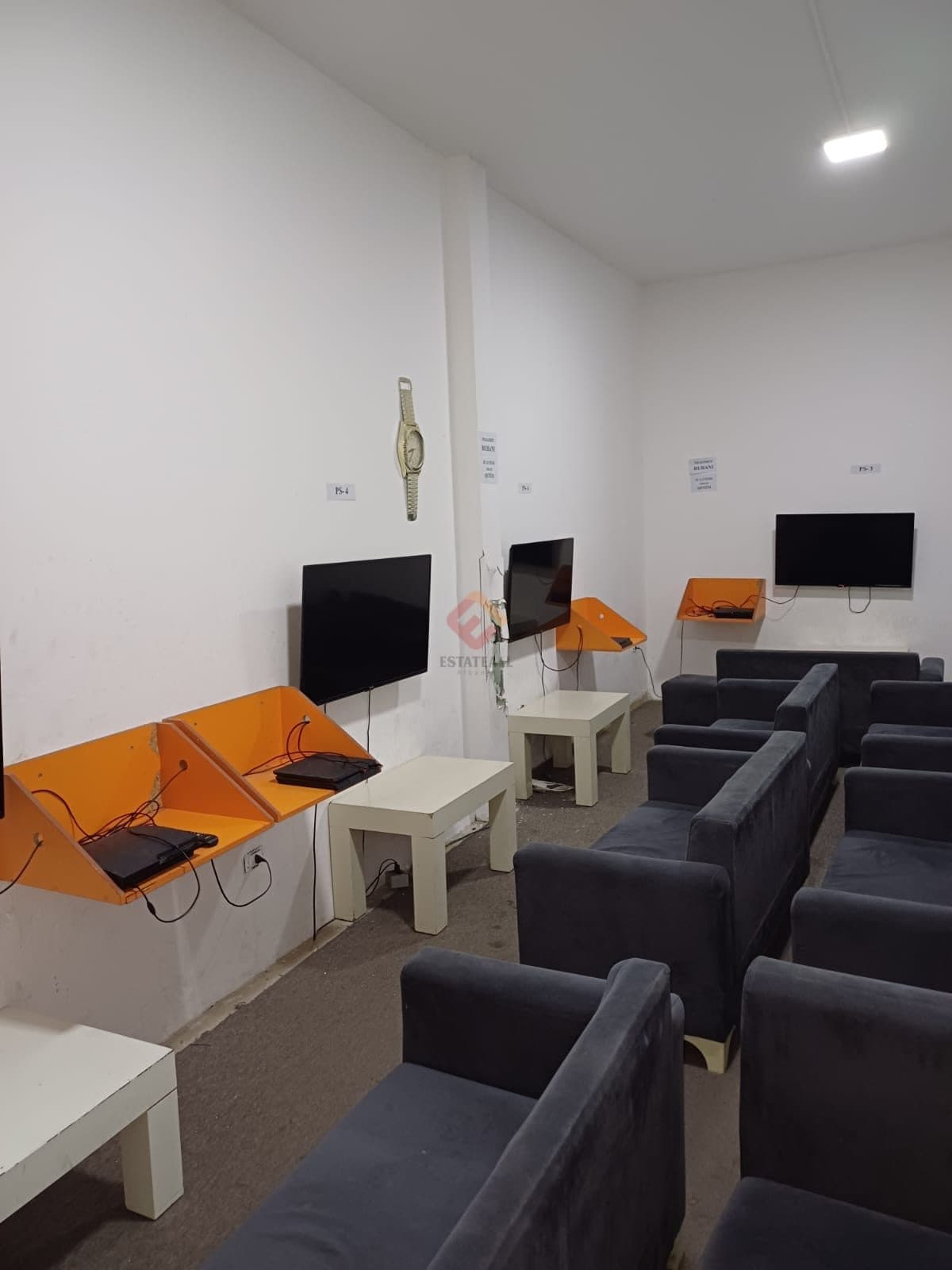 Tregtare, S1537, 184 m², 1 kat 4
