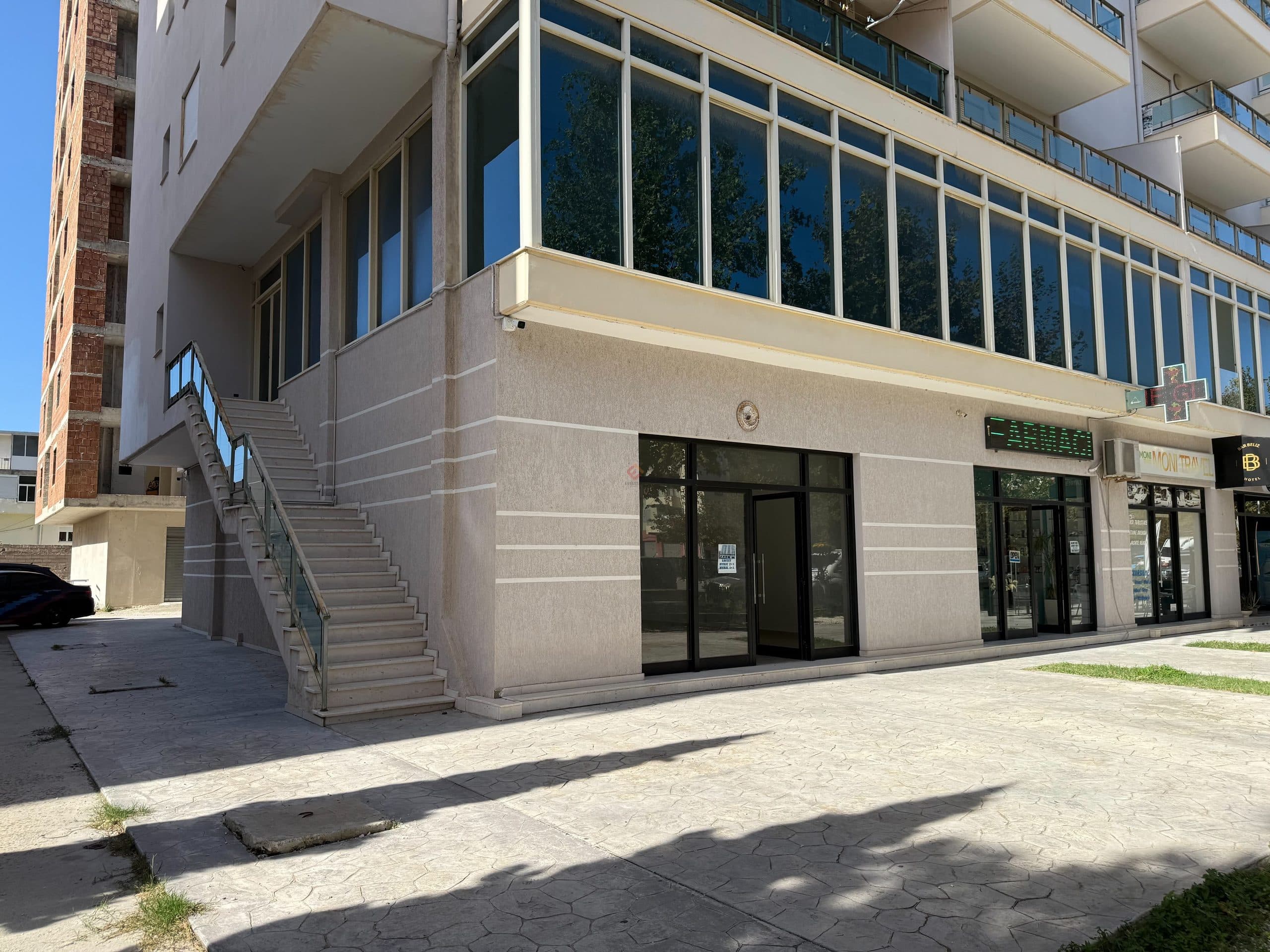 Tregtare, S1751, 130 m², 1 kat
