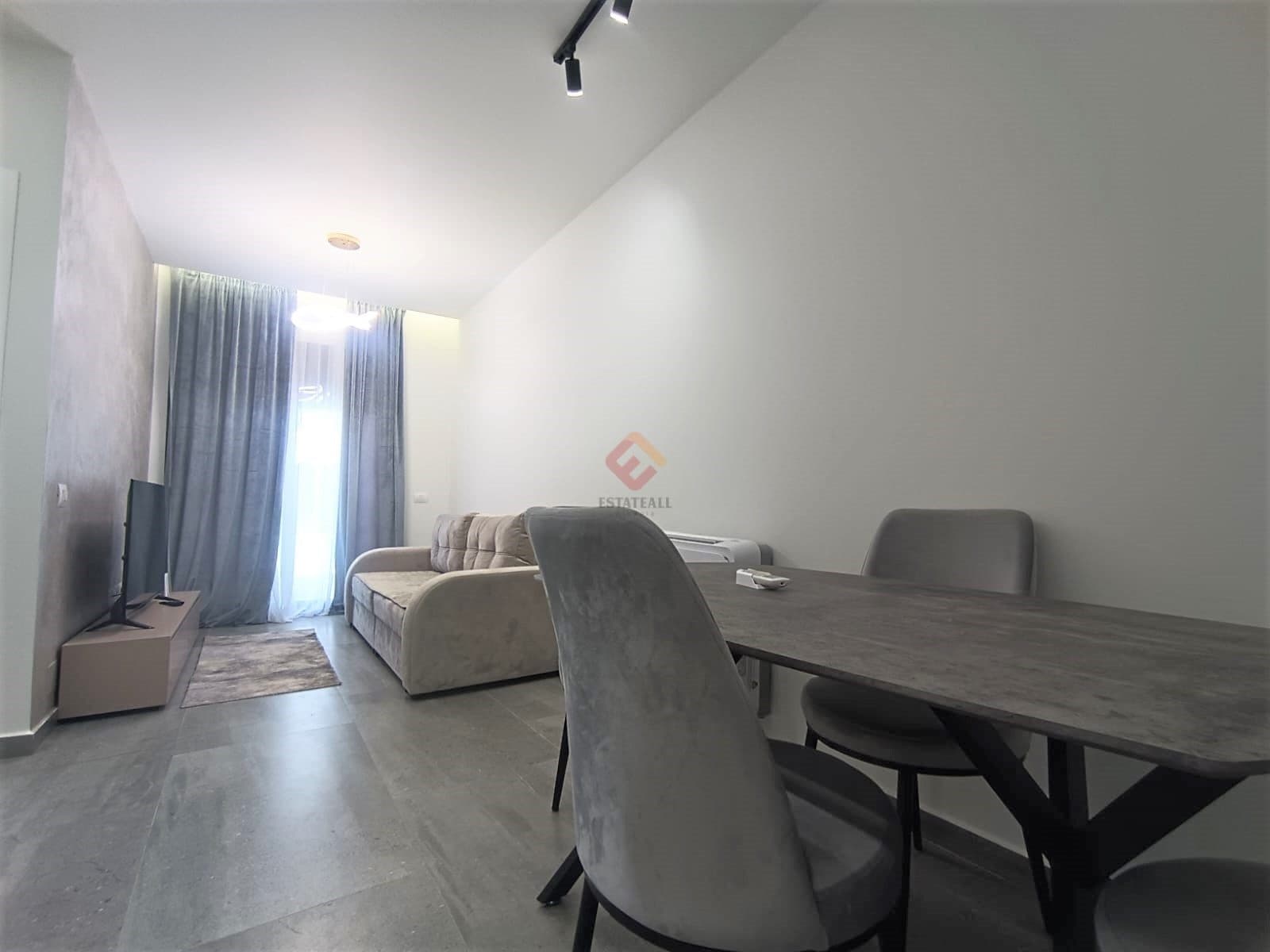 Apartament, R1350, 65 m², kati 2