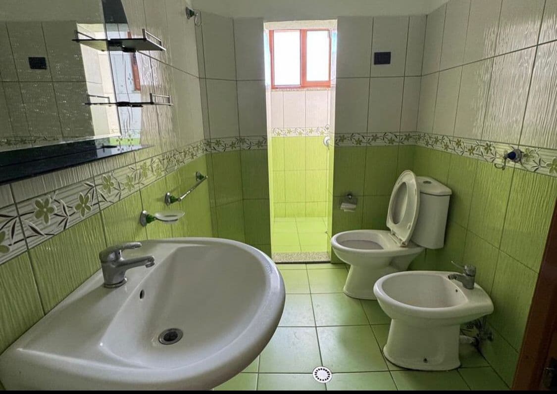 Apartament 1+1 me qera në zonën e Stadiumit, Durrës ! 4