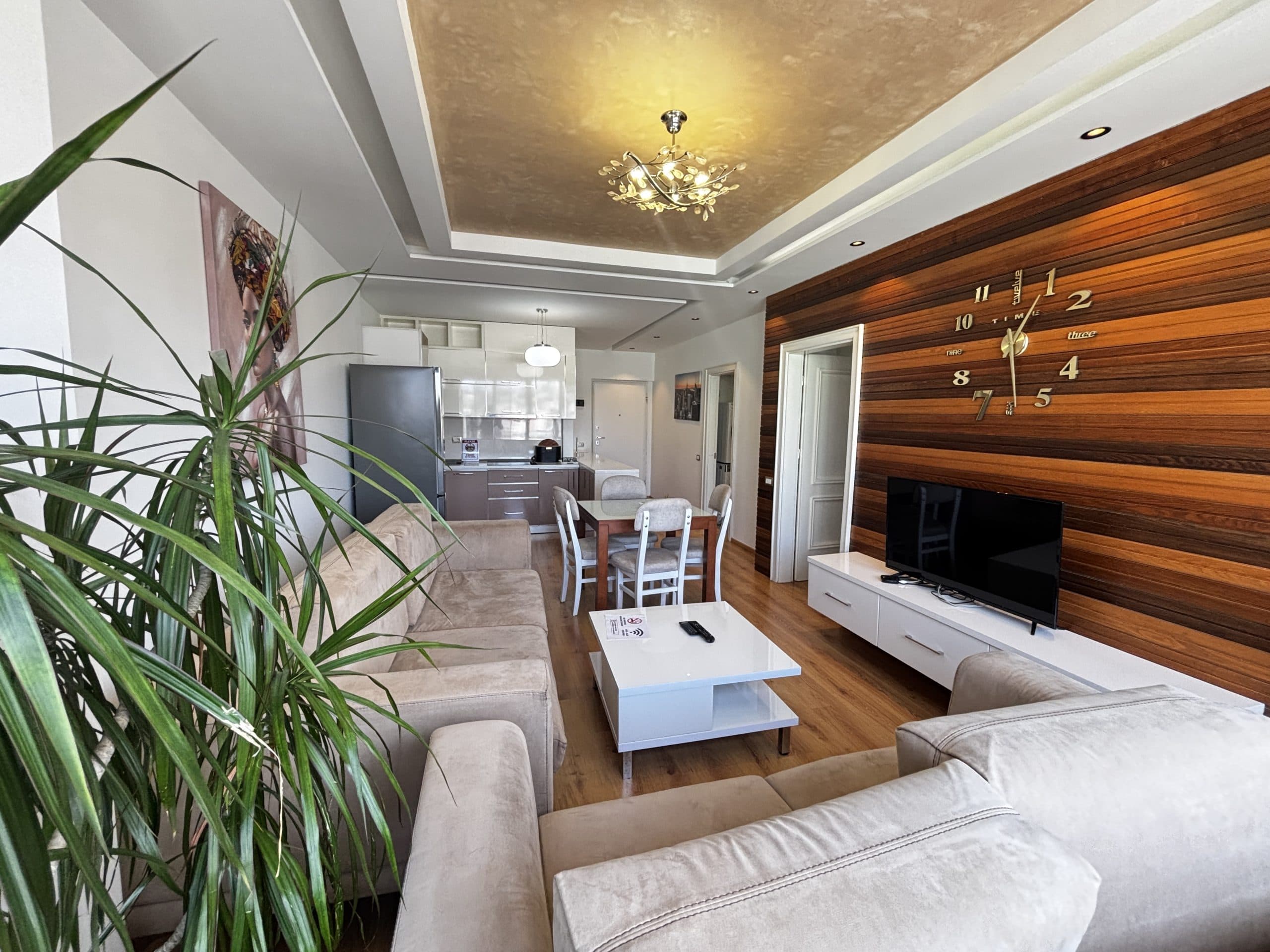 Apartament 2+1per Shitje, prane Muzeut te Deshmoreve, Durrës!