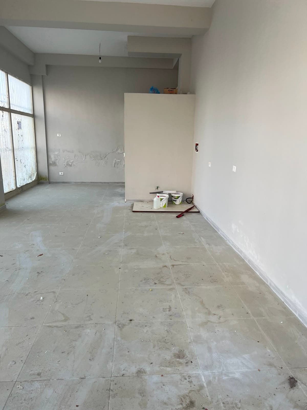 Ambient Biznesi për Shitje ,Tregu Industrial-Durres! 2