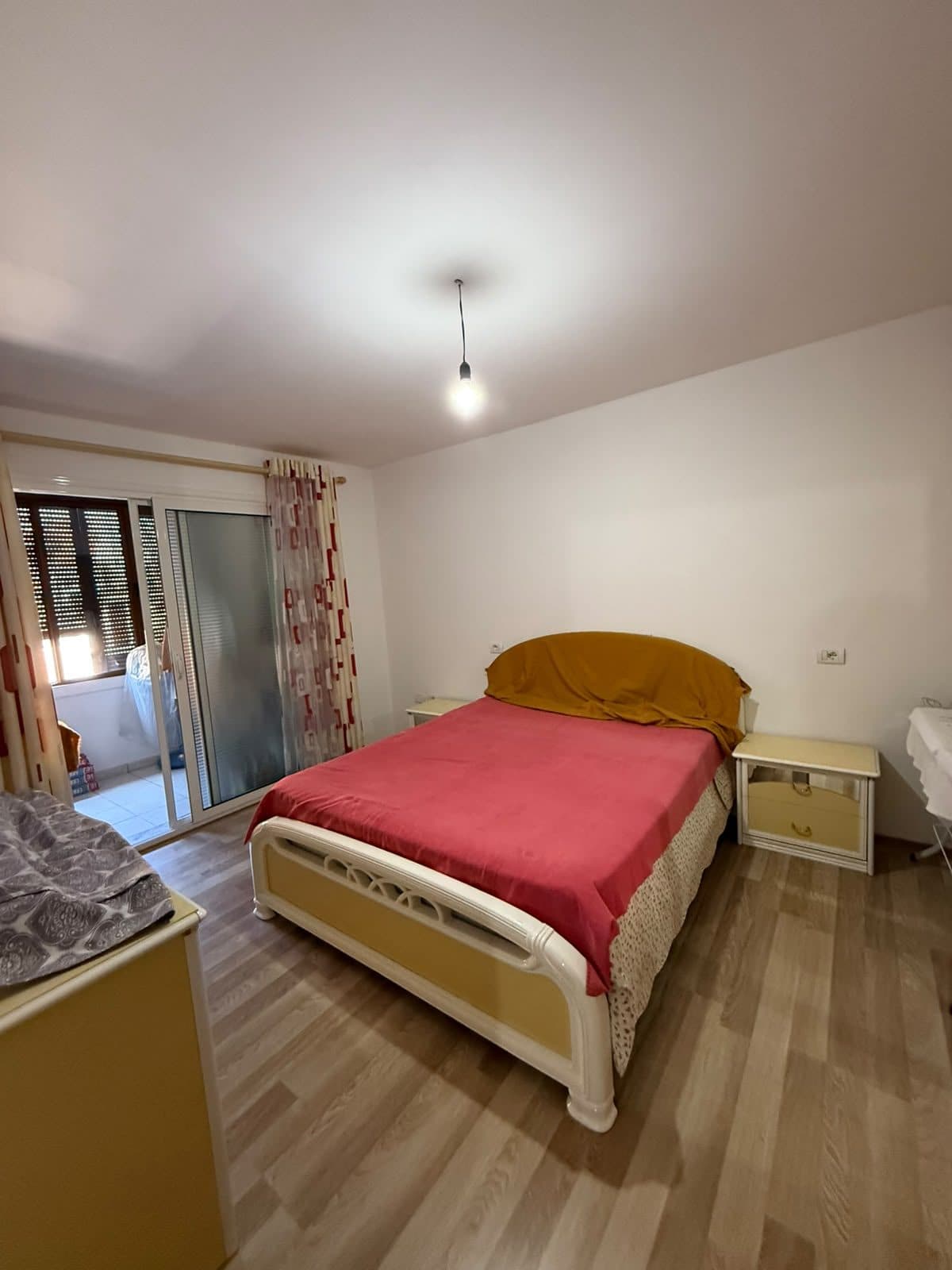Apartament 2+1 per Shitje në tek Muzeumi, Durrës ! 2