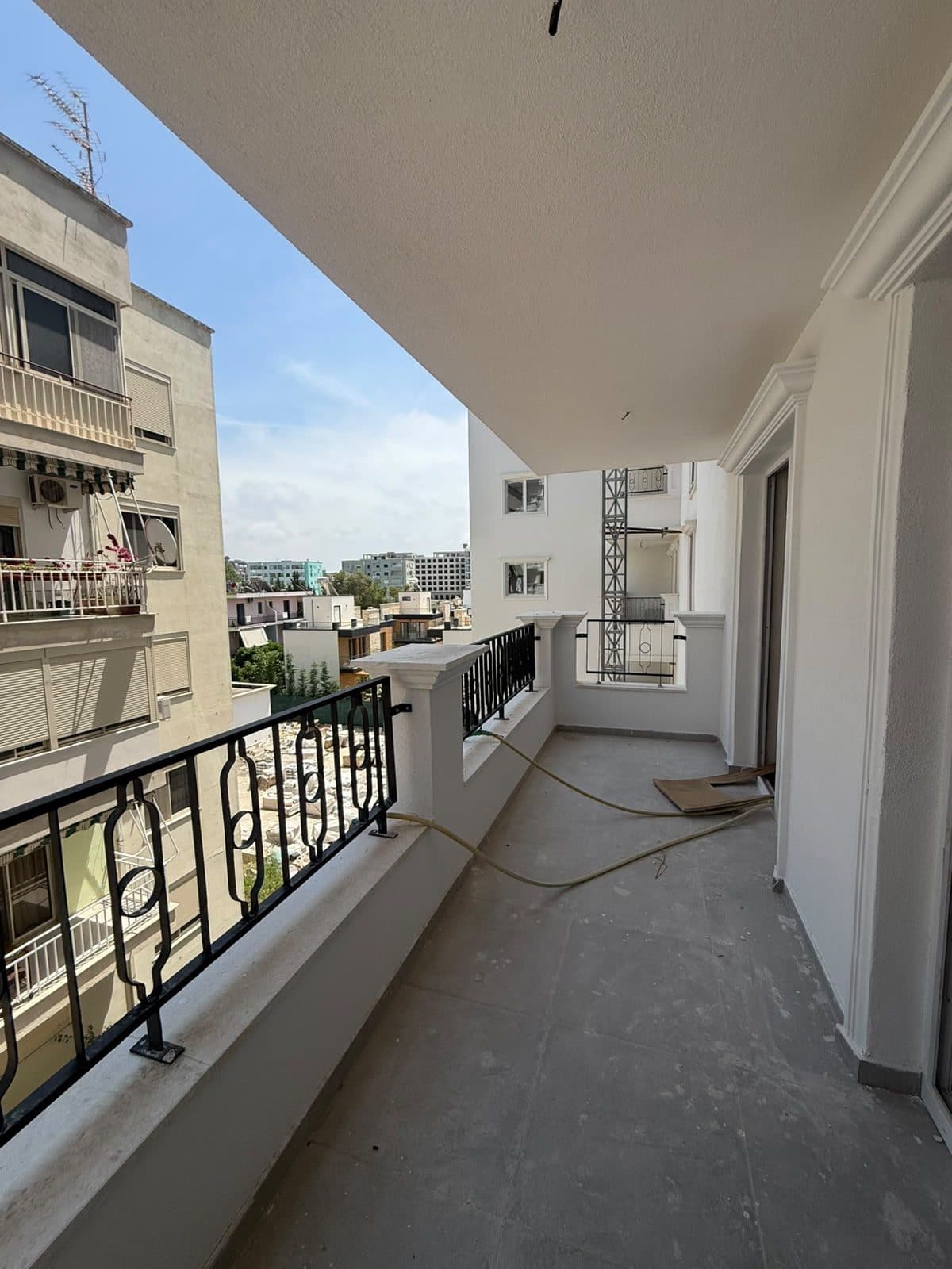 Apartament 1+1 Për Shitje në Golem, Durrës
