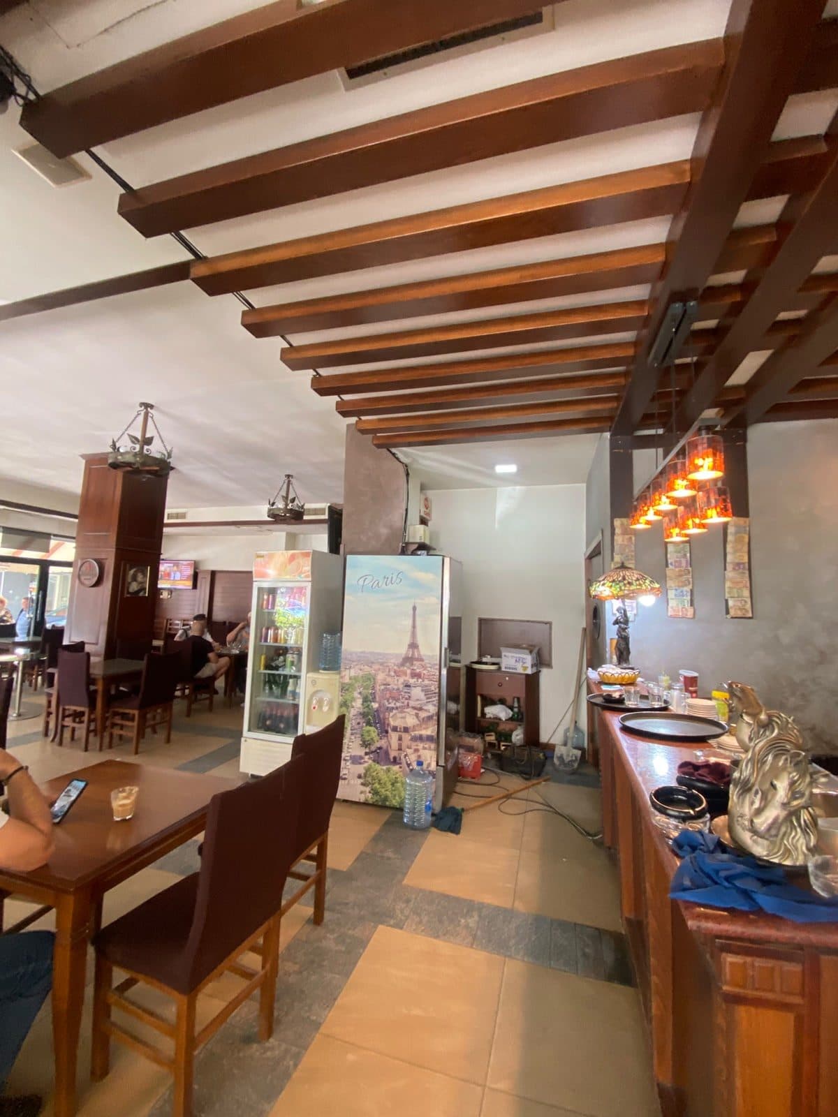 Mundësi Ekskluzive Investimi: Shitet Bar-Restorant Premium Pranë Stacionit të Trenit, Durrës 3