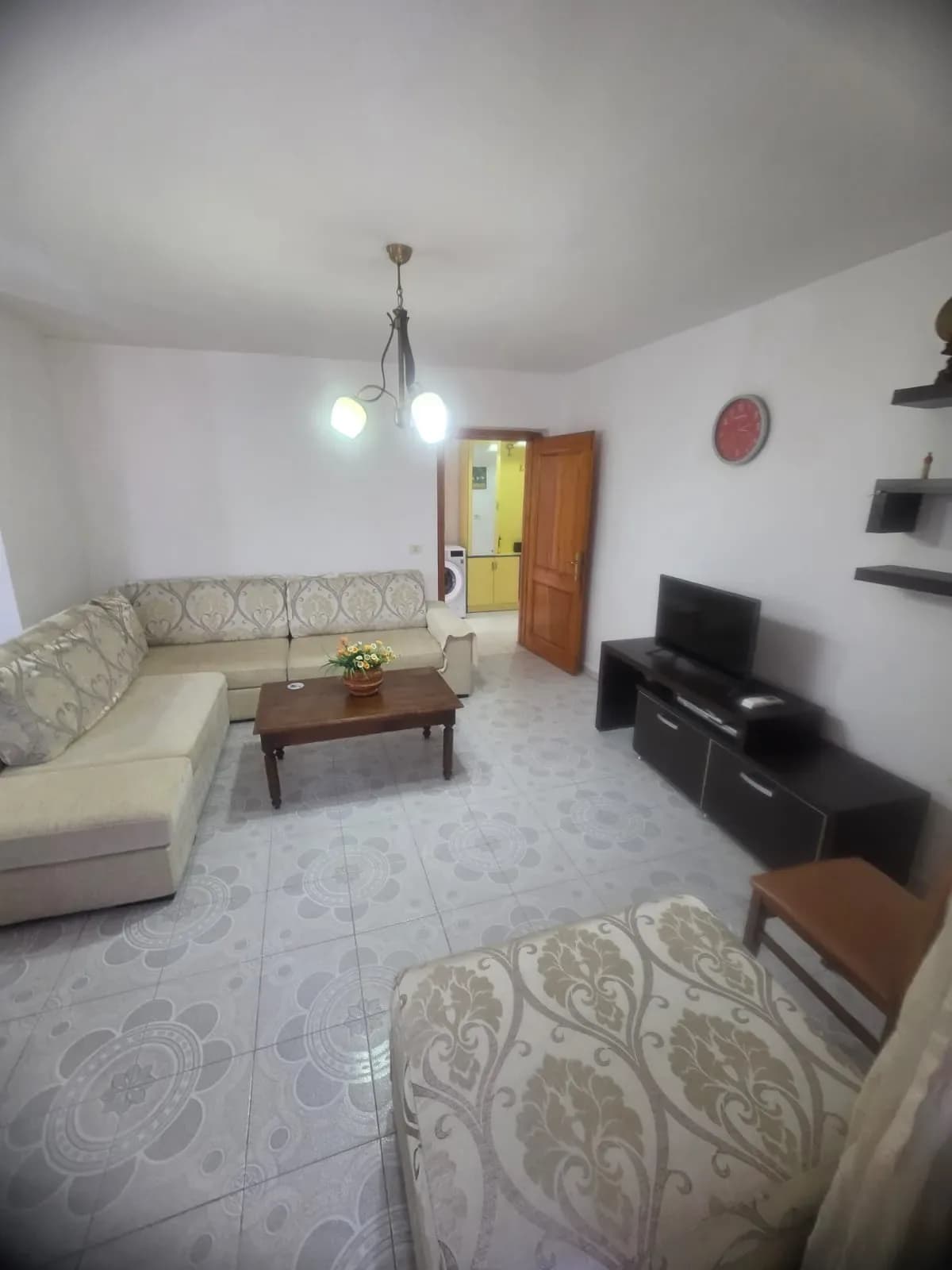 Apartament 1+1 në shitje prane Spitalit, Durrës! 2