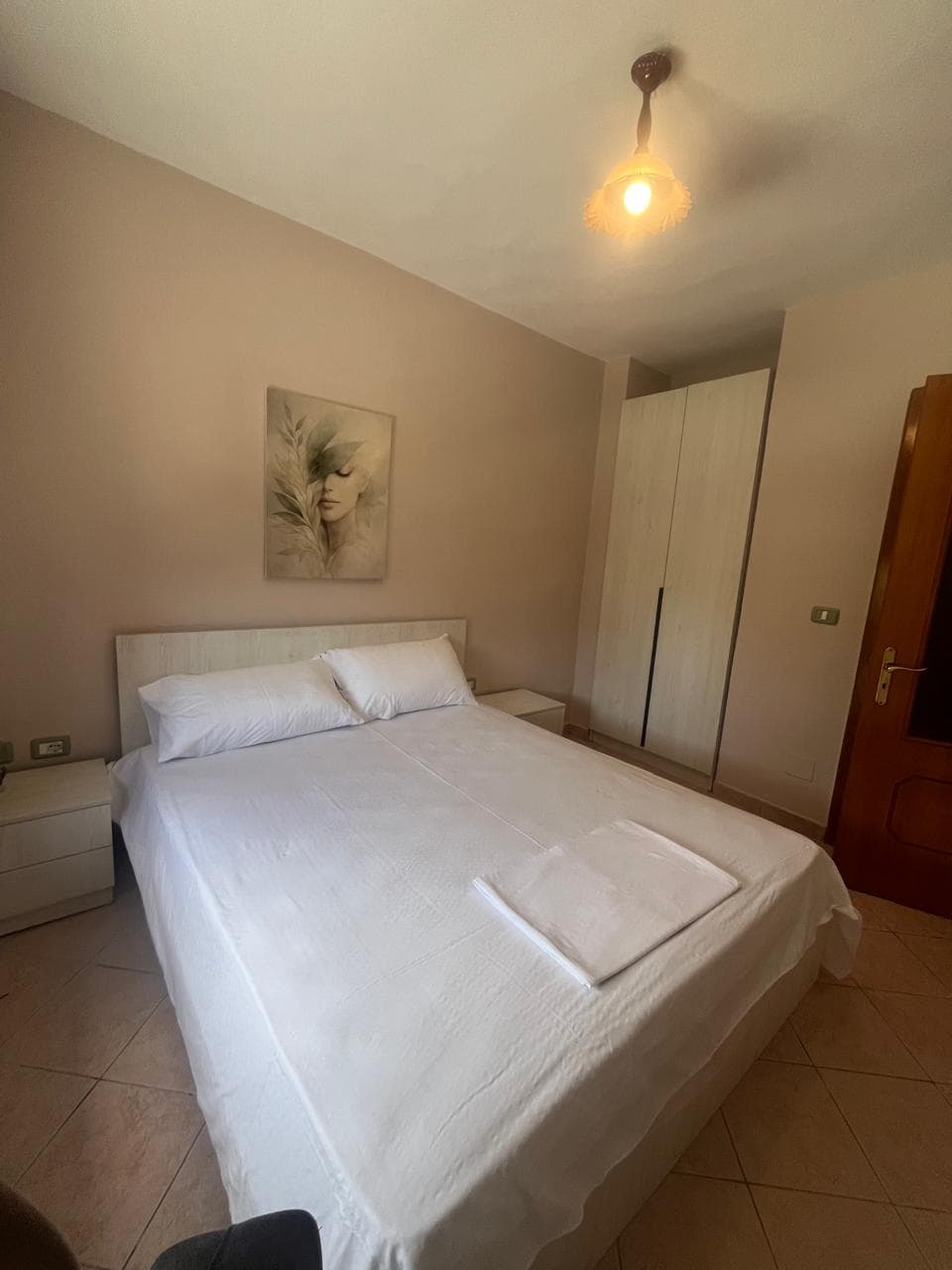 Jepet me qira apartament 1+1 në qendër të Durrësit – Pranë Muzeut të Dëshmorëve 4