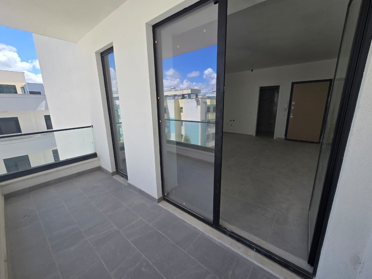 Apartament 2+1 për Shitje në Golem, Durrës, "Rezidenca LIBURNA" 2