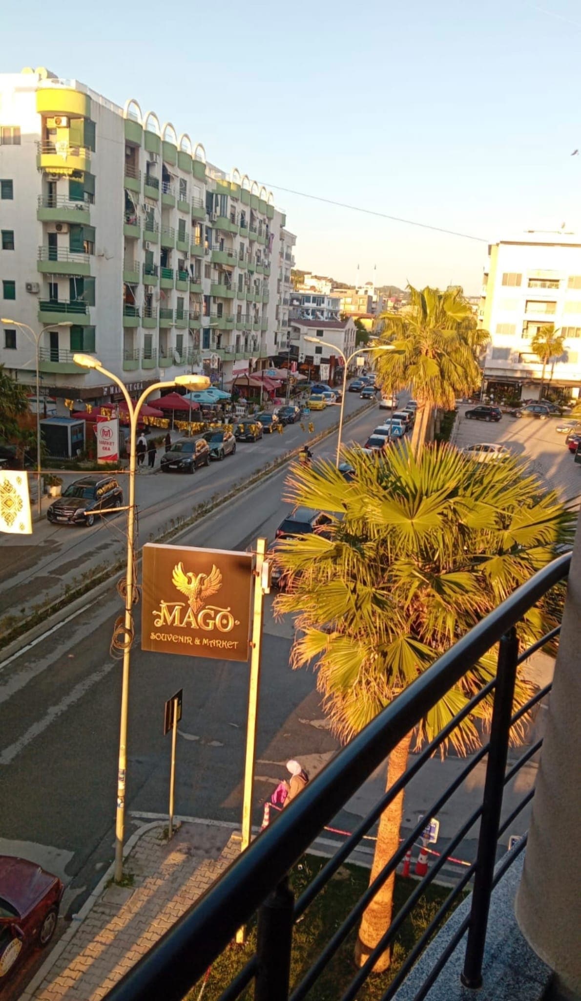 Jepet me Qira Apartament 1+1 në Golem – Hotel Flower