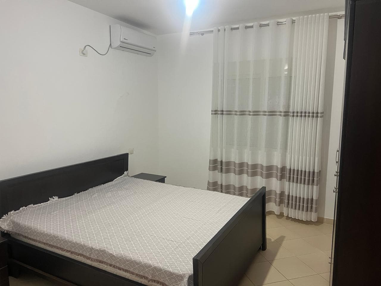 Jepet me qira apartament 2+1 – Shkëmbi i Kavajës! 4